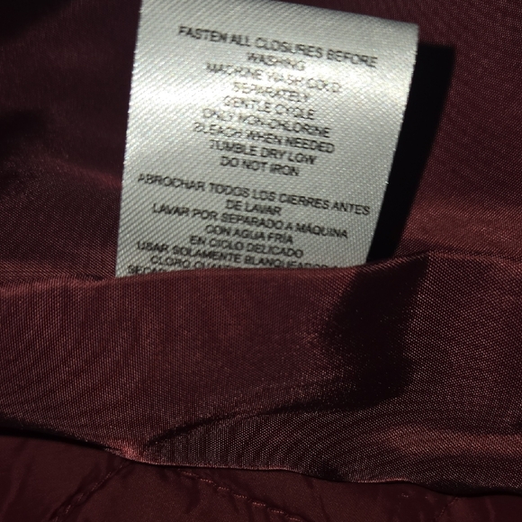 Lands' End Women's Burgundy Puffer Coat - Picture 14 of 15